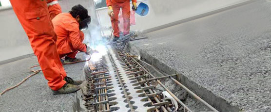 龍懷高速公路-鑄造型靜音橋梁伸縮縫施工案例
